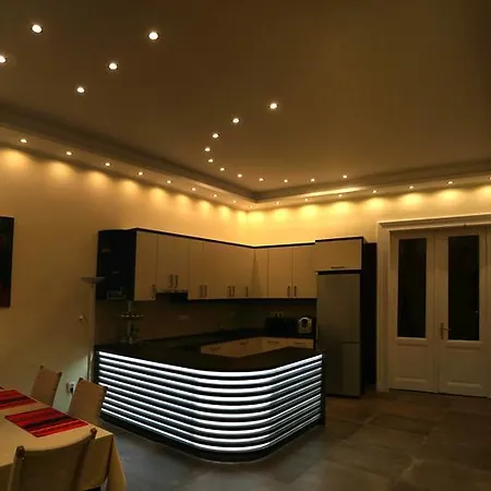 Puravida: Deluxe & Studio Apartment