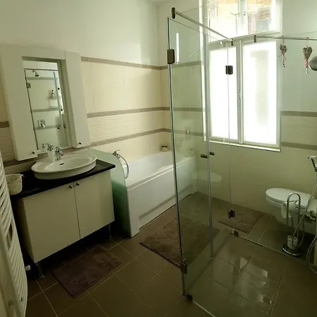 Puravida: Deluxe & Studio Apartment