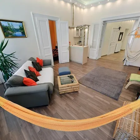 Puravida: Deluxe & Studio Apartment *